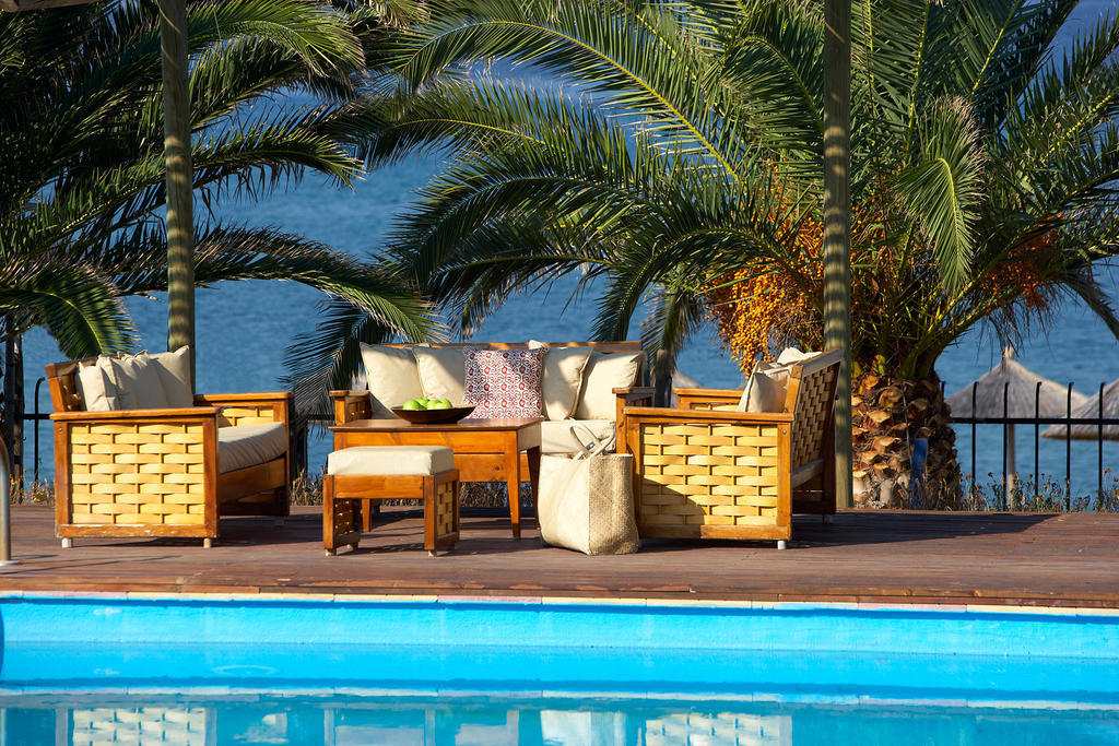 Kamari Beach Hotel Potos Bagian luar foto